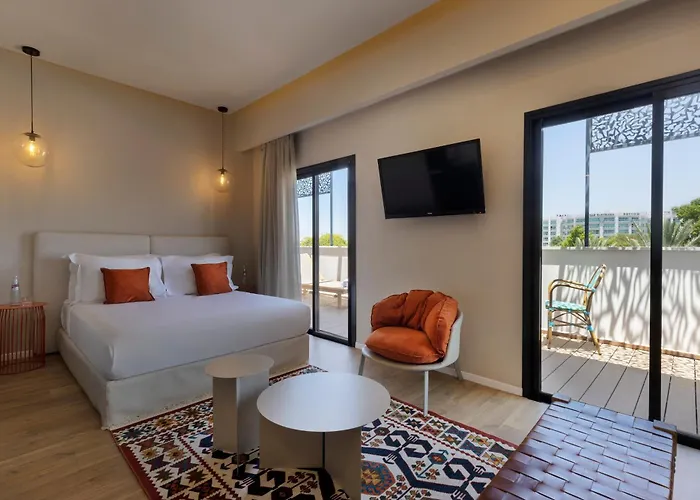 Soleil Hotel